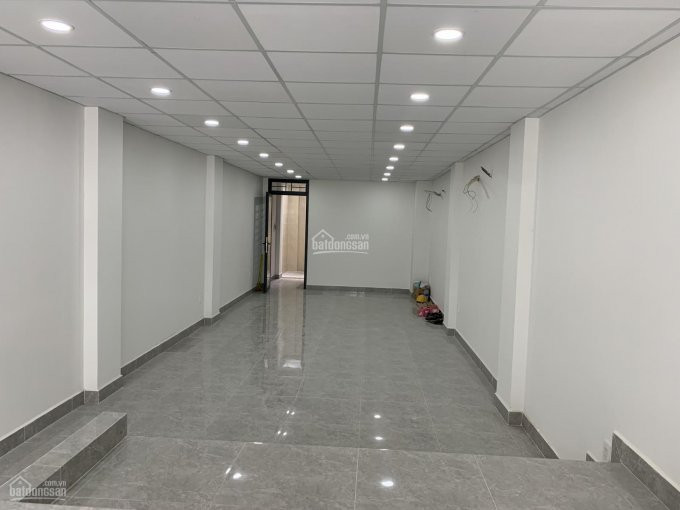 Chính Chủ Cho Thuê Nhanh Tòa Văn Phòng 300m2 Vũ Tông Phan, Phường An Phú, Hầm 4 Sàn Trống Suốt 3