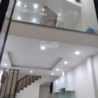 Nhà đẹp Nguyễn Văn Cừ: 40m2 * 5 Tầng, Lô Góc Cực Thoáng