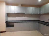 Cắt Lỗ Căn 2 Ngủ đã Sửa Thành 3 Ngủ, Ban Công đông Nam Tại Royal City Giá 3850 Tỷ, đầy đủ Nội Thất 6