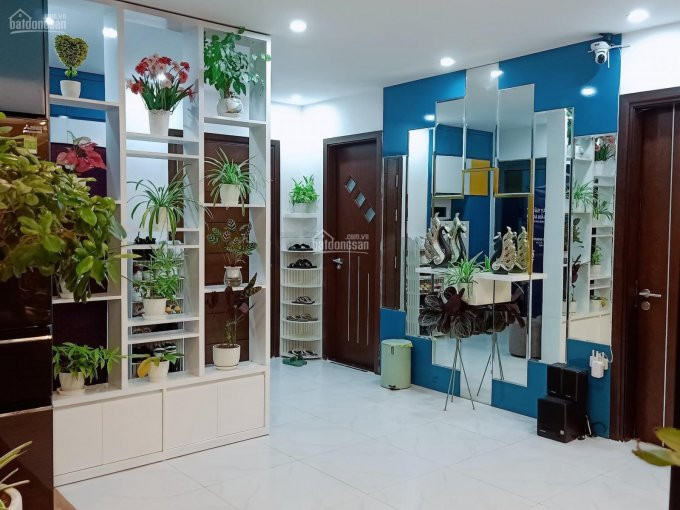 Chính Chủ Bán Căn Hộ 66m2 Green Stars, Ban Công đông Nam, Cửa Vào Tây Bắc, Full đồ đẹp Giá 2 Tỷ 2