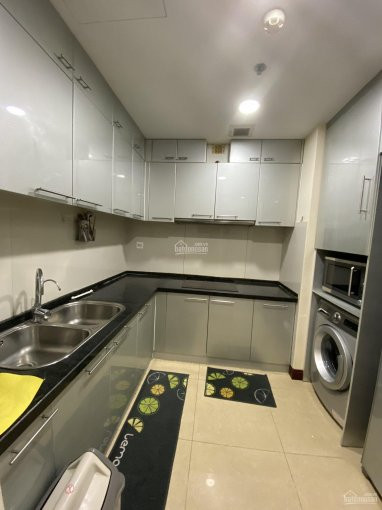 Chính Chủ Bán Nhanh Căn Hộ Royal City R4 Căn Số 18 đầy đủ đồ đạc - 03 Phòng Ngủ - Lh 0909-69-8386 3