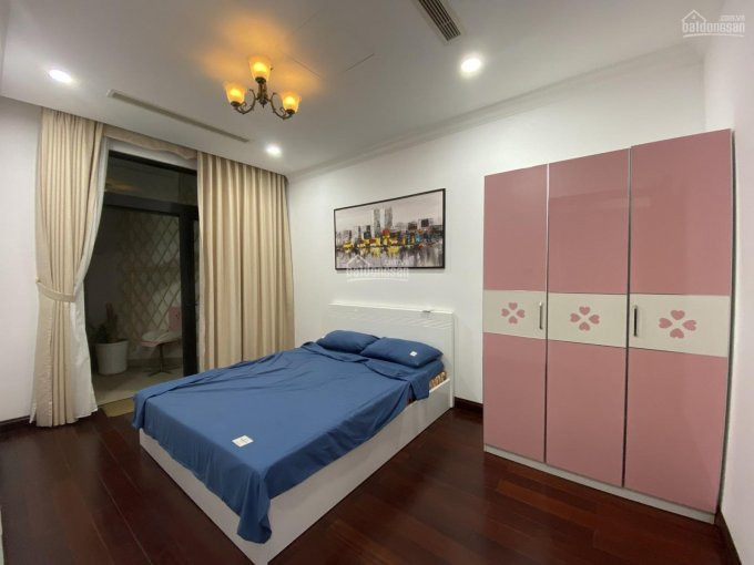 Chính Chủ Bán Nhanh Căn Hộ Royal City R4 Căn Số 18 đầy đủ đồ đạc - 03 Phòng Ngủ - Lh 0909-69-8386 7