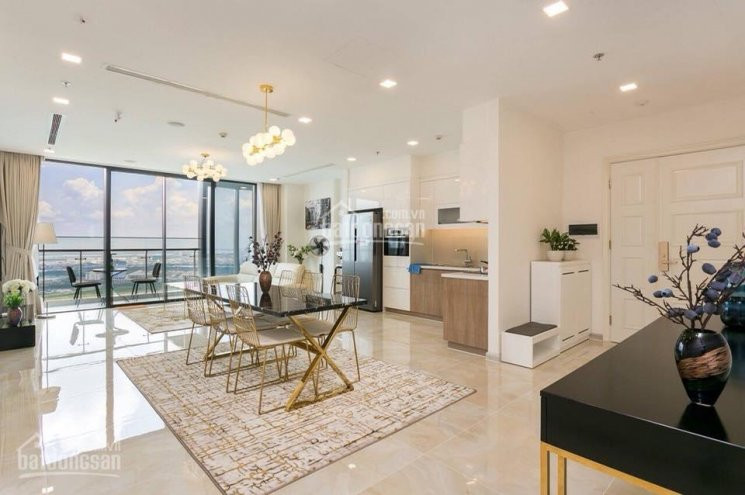 Chính Chủ Bán Nhanh Căn Hộ Vinhomes, 825m2, Nội Thất Châu âu, Bán Lỗ 300 Triệu, Lầu 18 Mới 100%, Lh: 0977771919 1