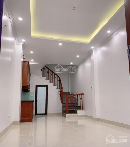 Chính Chủ Bán Nhanh Nhà Cự Khối 30m2 X 4 Tầng, ô Tô đỗ Cạnh Nhà, Giá 1,75 Tỷ Lh: 0963049833 2