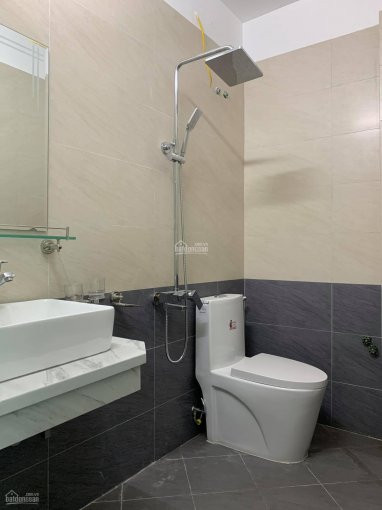 Chính Chủ Bán Nhanh Nhà Gần Ngã Tư Sở - Thanh Xuân, Lô Góc 5 Tầng, Sân Cổng Chỉ 3 Tỷ Hơn 6