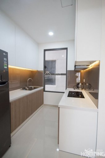 Chính Chủ Cho Thuê Nhanh Căn Hộ 2pn + 1 Loại 79 M2, View Landmark Giá 13 Triệu Lh 0935112384 Sansa Land 8