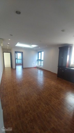 Chính Chủ Cho Thuê Nhanh Căn Hộ D2 Giảng Võ, Ba đình 80m2, 2pn đồ Cb Lh: 093 7682699 1