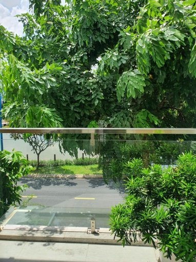 Chính Chủ Cho Thuê Nhanh Nhà Nguyên Căn View Hồ Cảnh Quan Tại Melosa Garden Khang điền, 222 Võ Chí Công, P Phú Hữu 7