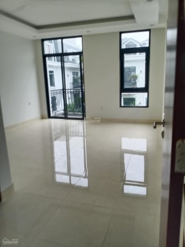 Chính Chủ Cho Thuê Nhanh Nhà Trần Thái Tông - Dịch Vọng, 48m2, 5 Tầng, Tầng 1 Thông, 7pn, Ngõ ô Tô Tránh Nhau, đh 5