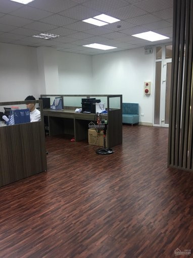 Còn Trống Duy Nhất 100m2 Văn Phòng Giá Chỉ 18 Triệu/tháng Tại Mặt Phố Trần Thái Tông 3