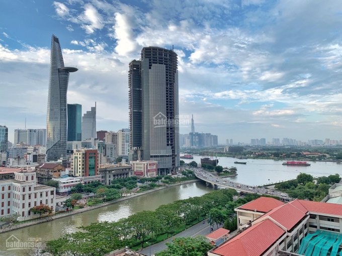 Kẹt Tiền Bán Gấp Căn Hộ View Sông 2 Phòng Ngủ Saigon Royal Quận 4 Giá Rẻ Lh: 0909024895 2