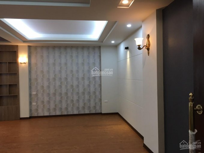 Siêu Phẩm Nhà Cực đẹp Tiện Mở Vp, Cty 60m2x5t Trước Nhà Có Sân 100m2 Giá 5,5 Tỷ Vĩnh Phúc, Ba đình 6