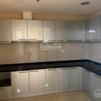 Cắt Lỗ Căn 2 Ngủ đã Sửa Thành 3 Ngủ, Ban Công đông Nam Tại Royal City Giá 3850 Tỷ, đầy đủ Nội Thất