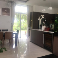 Chính Chủ Bán Nhanh Biệt Thự đơn Lập - 260m2 - 1 Trệt 3 Lầu - View Ra Hồ Bơi Full Nội Thất, Giá 22 Tỷ