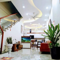 Nhà Siêu Mới Nội Thất Cực đẹp Phố đông Tác 40m2, 4 Tầng Mt 43m ô Tô đỗ Tận Cổng