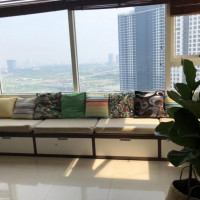 Siêu Phẩm 3pn Tầng Cao View Trực Diện Sông 135m2 Nội Thất đẹp Lung Linh Giá 6,9 Tỷ (bao Thuế Phí)