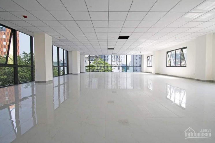 307 Nguyễn Trọng Tuyển - 50m2 - 18 Triệu/tháng đã Bao Gồm Phí Quản Lý Rồi Giá Rẻ 1