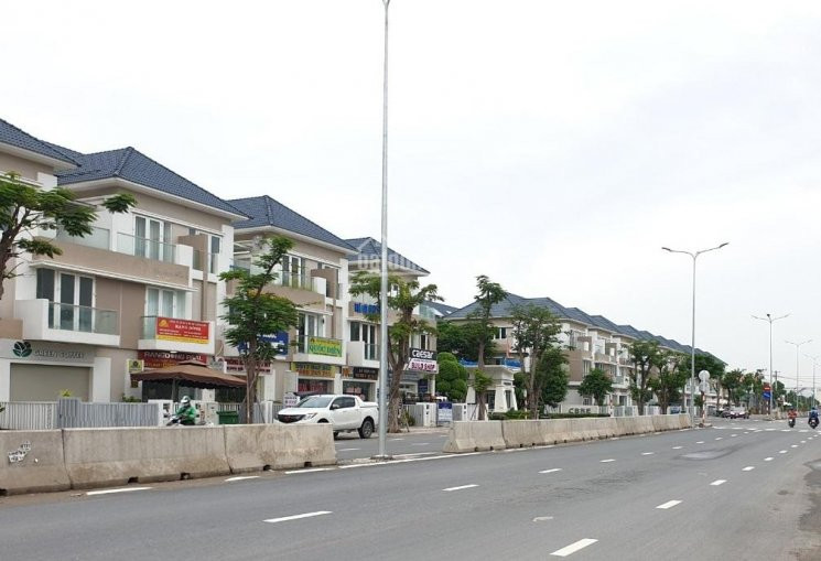 Chính Chủ Bán Nhanh Gấp Giá Tốt Nhà Mặt Tiền Liên Phường, Quận 9 Dt 5x20m, 1 Trệt 2 Lầu 1