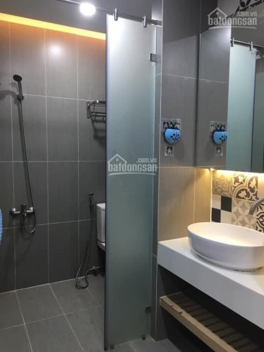 Chính Chủ Bán Nhanh Nhà đường Nguyễn Bĩnh Khiêm,gò Vấp,100m Ra Pham Văn đồng ,40m2,5tầng, Giá Chỉ 5 Tỷ 2 6