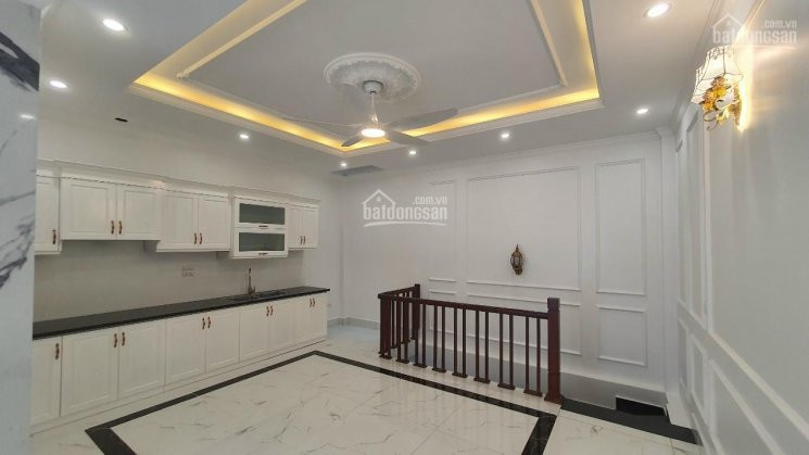 Chính Chủ Bán Nhanh Nhà Nguyễn Văn Cừ 5 Tầng 65m2 Có Gara ôtô - Thang Máy 2