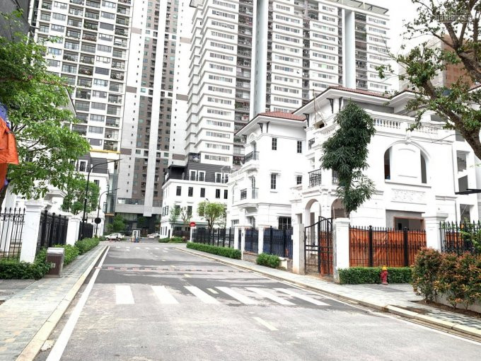 Chính Chủ Cần Bán Siêu Phẩm Biệt Thự đơn Lập Embassy Garden Diện Tích 237m2 Hàng Hiếm Nhất Tại Khu Vực 4