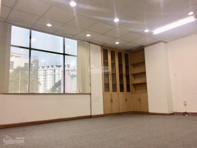 Chính Chủ Cho Thuê Nhanh Văn Phòng Quận 1 Giá Rẻ, 27m2 - 65m2, View Trước Thoáng 2