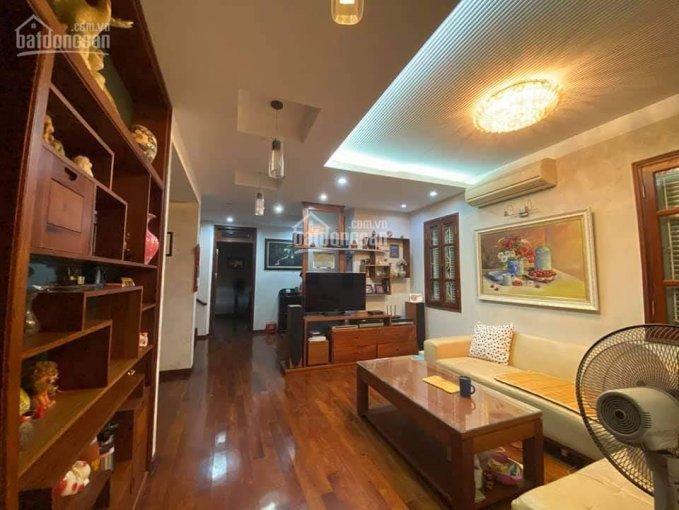 Bán Biệt Thự Kđt Việt Hưng, 200m 3 Tầng, Mặt Tiền 12m, Gara Oto 8