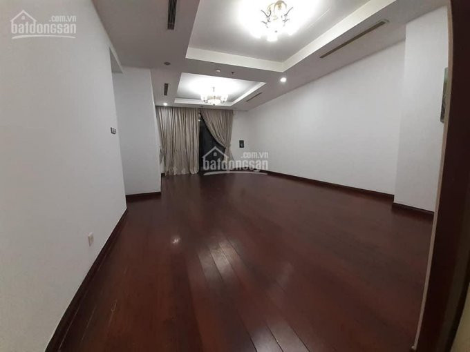 Chính Chủ Bán Nhanh Chung Cư Royal City: Căn Hộ Tầng 18 Tòa R2, 145m2 - 3pn, Sđcc, Giá 36 Triệu/m2, Nhận Nhà Ngay 1