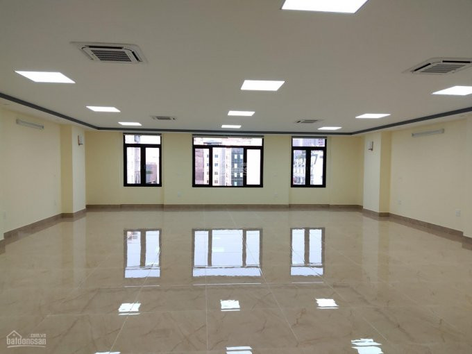 Chính Chủ Bán Nhanh Nhà Mặt Phố Nguyễn Khánh Toàn 42,5 Tỷ 105m2 Mặt Tiền 8,6m 2 Mặt Thoáng Vị Trí đẹp Cho Thuê Cao 5