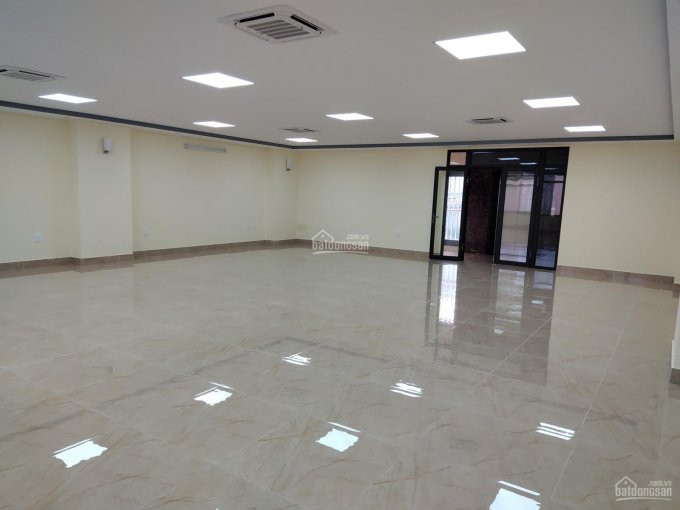 Chính Chủ Bán Nhanh Nhà Mặt Phố Nguyễn Khánh Toàn 42,5 Tỷ 105m2 Mặt Tiền 8,6m 2 Mặt Thoáng Vị Trí đẹp Cho Thuê Cao 7