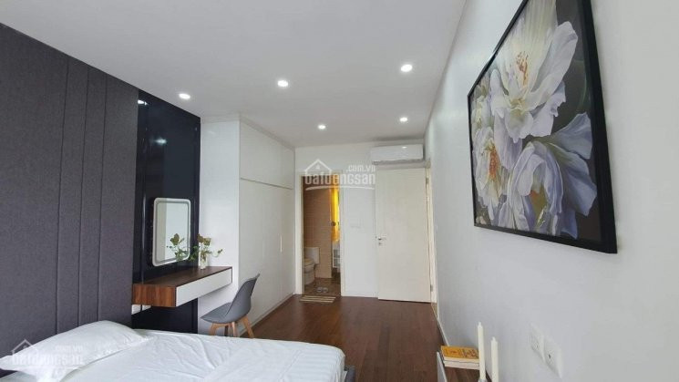 Chính Chủ Cho Thuê Nhanh D'capitale, 119 Trần Duy Hưng: S 120m2, View Hồ, Full đồ, Giá 18 Tr/th Lh: 0984272886 8