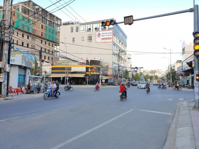 Chính Chủ Cho Thuê Nhanh Nhà Nguyên Căn Ngang 20m Dài 35m Mặt Tiền đường Phong Châu, Tp Nha Trang 2