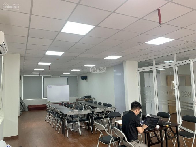 Chính Chủ Cho Thuê Nhanh Penhouse Charmington Cao Thắng, Q10, Full Nội Thất Giá 40 Triệu/tháng, 133 M2 1