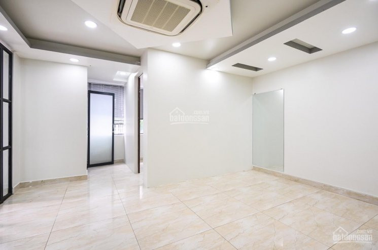 Góc 2 Mt Lê Văn Sỹ 7,5*20m Hầm 7 Lầu Vị Trí Quá đẹp Lh: 0909909777 4