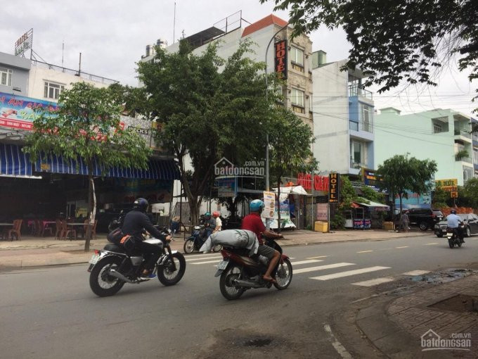 Hàng đầu Tư đẹp, Nhà Linh Tây, Sát Bên đào Trinh Nhất, Dt 102m ,ngang 5m Vuông đẹp, Lh 0902 404 268 3