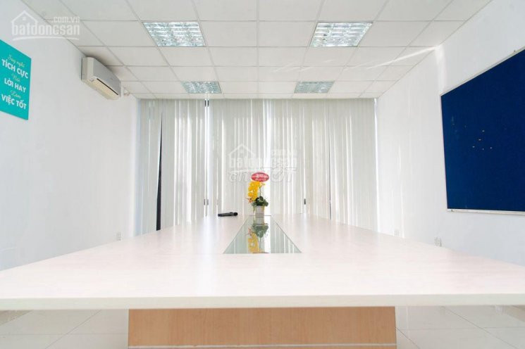 Mặt Tiền đường 3 Tháng 2  , Quận 10 ( Sát Ngã Vòng Xoay ) 5x30 Trệt 3 Lầu 69tr 2