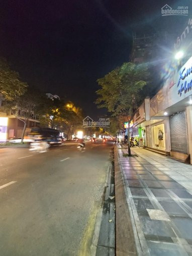 Mt Khu Sân Bay, Ngay Trường Sơn, đi Bộ Ra Sân Bay, Dt 60m2, 5 Tầng , 44*13, Chỉ 16 Tỷ 5