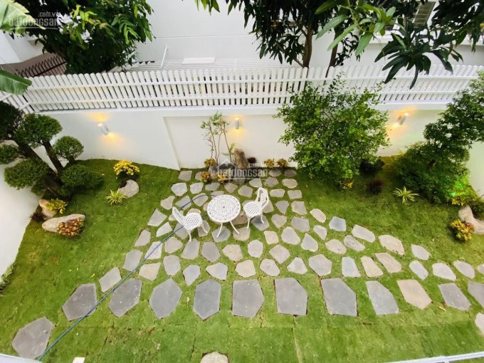 Nhà đẹp Cần Bán Cho Khách Vip, Ngay Trung Tâm đường Lớn Quận 7, Khu Compound, 251m2, Sân Vườn 3