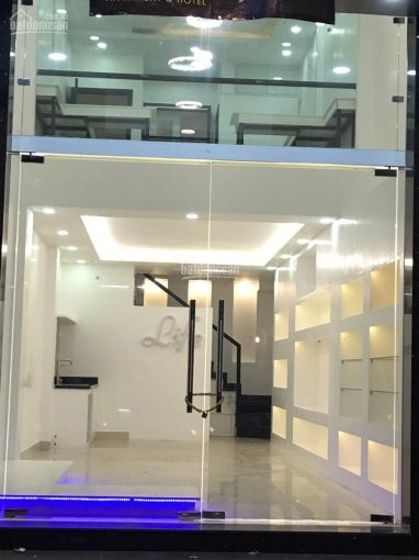 Nhà đẹp Nguyễn Thị Minh Khai, Quận 1! Cần Cho Thuê 2
