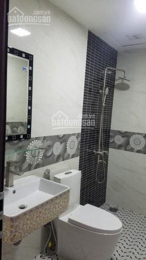 Vp1Siêu Phẩm Nhà Ngay Ngã Tư Vạn Phúc ,có Chỗ đậu Oto ,lô Góc 5 Tầng 36m2 0982382596 3
