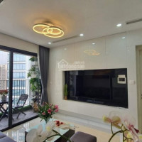 Chính Chủ Cần Cho Thuê Căn Hộ Tòa C1 Vinhomes Trần Duy Hưng View Trọn Hồ điều Hòa Full Nội Thất Vào ở Ngay