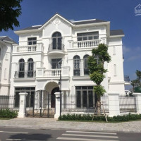 Chính Chủ Cho Thuê Nhanh Biệt Thự  Ngay Công Viên Cầu Giấy Dt 200m2, 5 Tầng, Có Thang Máy, điều Hoà, Giá 80 Tr/th