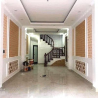Nhà  đẹp - Xinh Lung Linh - ô Tô 16 Chỗ đỗ Cửa - 15m Ra Phố