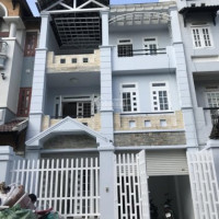 Villa Khu Compound Lương định Của 7*21m, 2 Lầu, 5 Phòng, St, Chỉ 30 Triệu/th, Lh: 0933745397