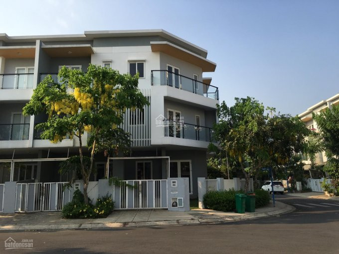 Chính Chủ Bán Nhanh Gấp Căn Gốc Lớn Dt đất 200m2, View đẹp, Full Nội Thất Mới, Sân Vườn Rộng, Giá 14 Tỷ, 0908119226 6