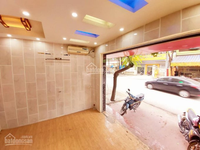 Chính Chủ Bán Nhanh Nhà Mặt Phố Kinh Doanh Tốt, đường Rộng 6 Làn ô Tô, Vỉa Hè Rộng 1