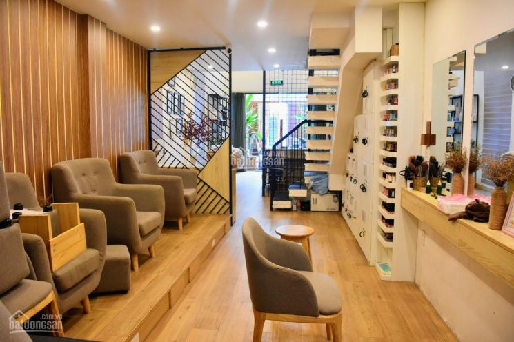 Chính Chủ Cho Thuê Nhanh Nhà Nguyên Căn Trệt + 4 Lầu Mặt Tiền đường Trần đình Xu - Nguyễn Cư Trinh - Q1 2