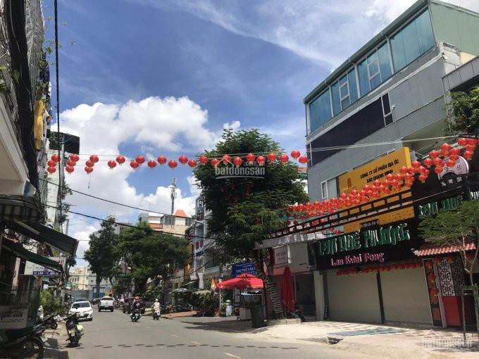 Siêu Phẩm Giữ Tiền Mt Quận 10, Dt: 15x14, 2 Lầu đang Cho Thuê 5000usd/tháng Giá Chỉ 55 Tỷ 2