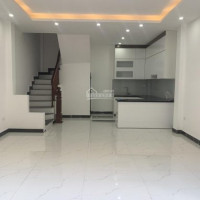 Nhà Xinh!bán Nhà Mễ Trì Thượng,miếu đầm,đỗ đức Dục 37m2x5t Mới Cứng,oto đỗ Gần,hiện đại 3,3 Tỷ