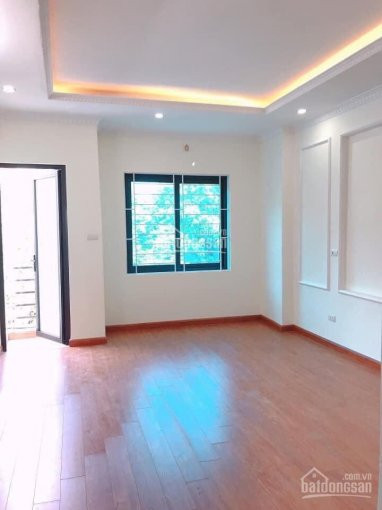 Hiếm Lắm, Mặt Phố Tại Hoàng Cầu, 42m2 X 5 Tầng, Mặt Tiền 4m, Kinh Doanh Siêu đỉnh Giá Chỉ 125 Tỷ 2